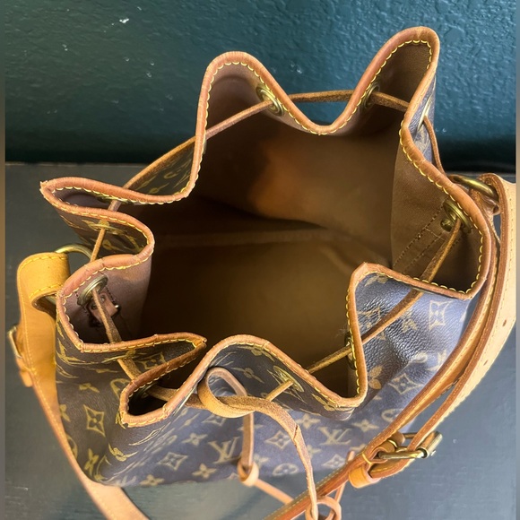 Louis Vuitton Petit Noé Brown LV Monogram - Picture 4 of 17